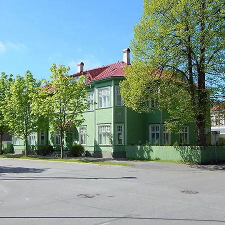 Green 3*